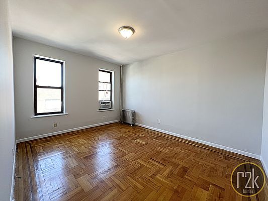 5th image of 28-28 29th St #D10