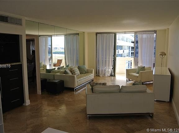 3rd image of 800 West Ave APT 943
