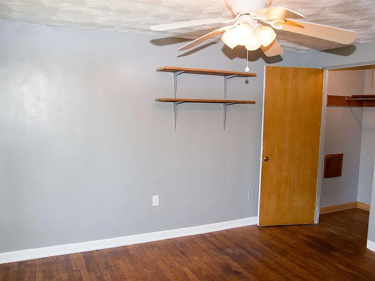 1223 Greenbrier Rd #1 — Photo 42