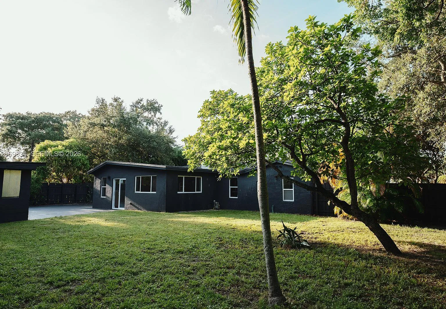 Sunny Acres — Photo 3