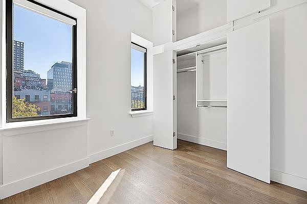 1st image of 99 Allen St APT 16