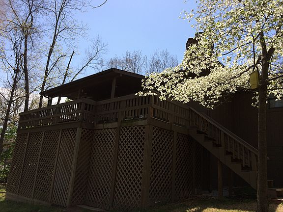 2nd image of 44 Wentworth Dr