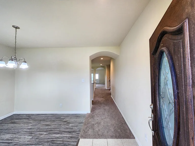 2119 Del Mar Dr — Photo 3