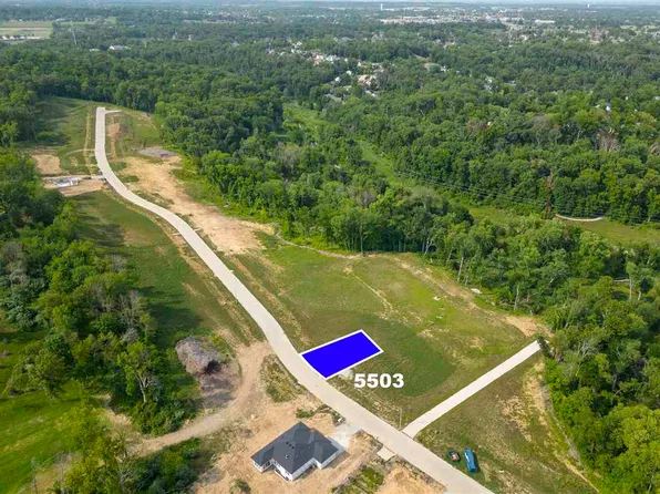 5503 Seminole Valley Trl, Cedar Rapids, IA 52411