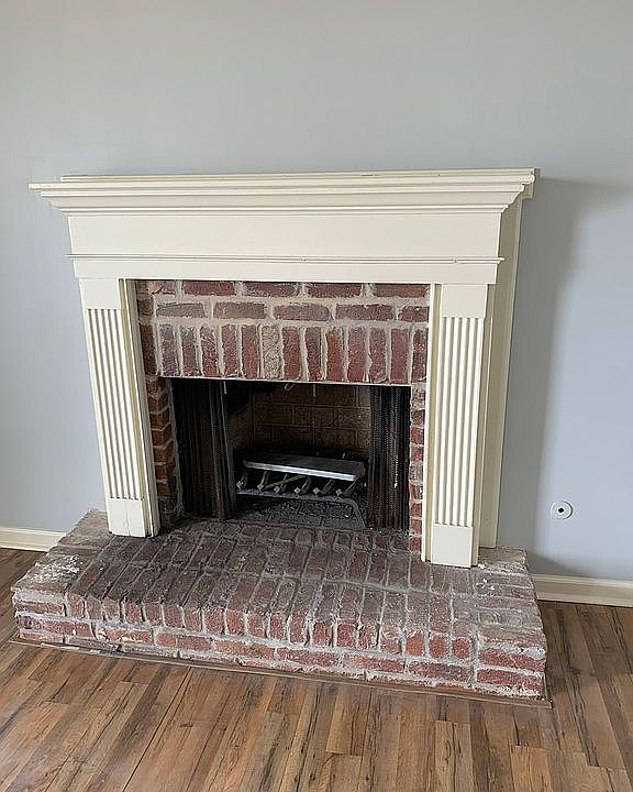 1st image of 70 Lake Barnett Dr