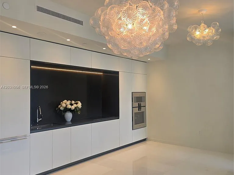 300 Biscayne Boulevard Way #2408W — Photo 4