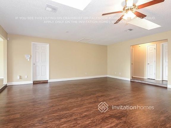 3rd image of 2111 Almeria Way S