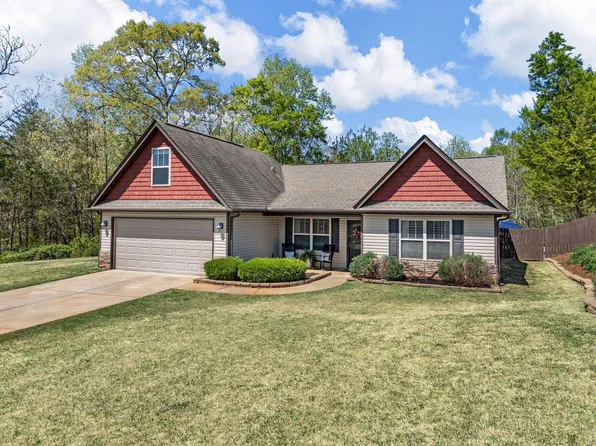 555 Harvest Time Ln, Inman, SC 29349