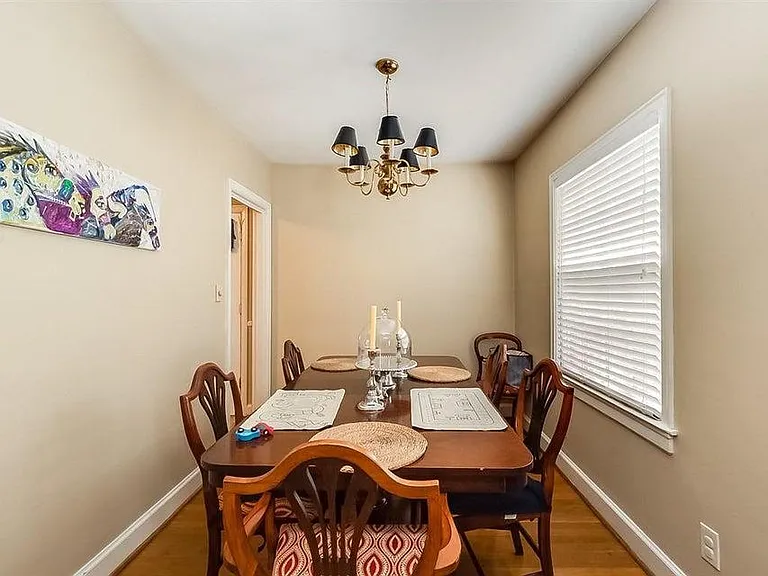 217 Romany Rd — Photo 6