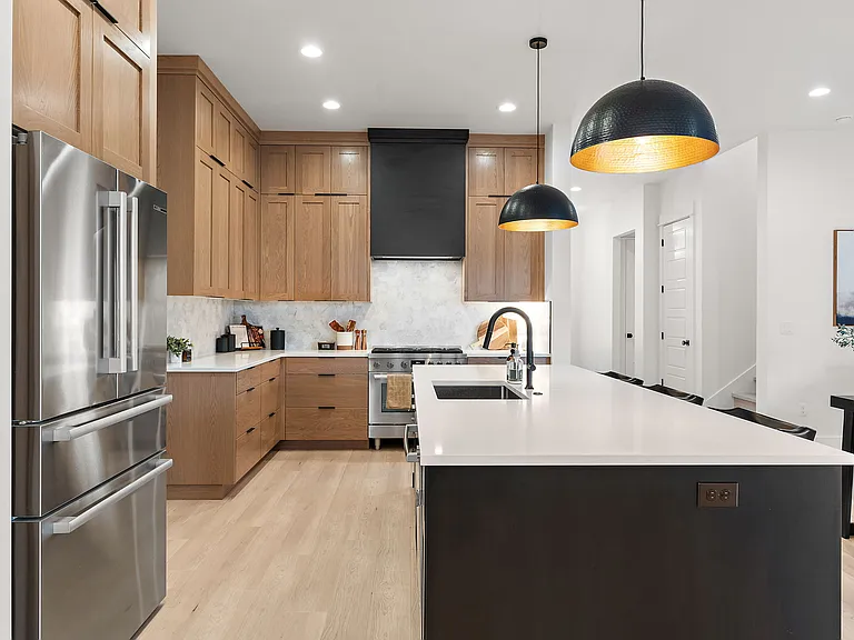 6862 N Willowside Ave — Photo 17