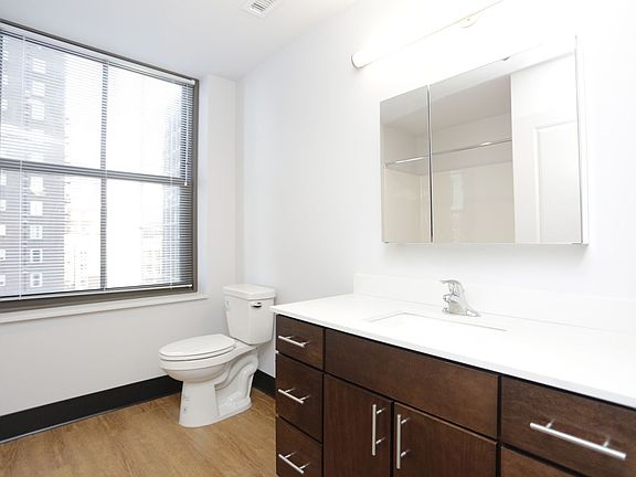 5th image of 101 W 11th St #1102