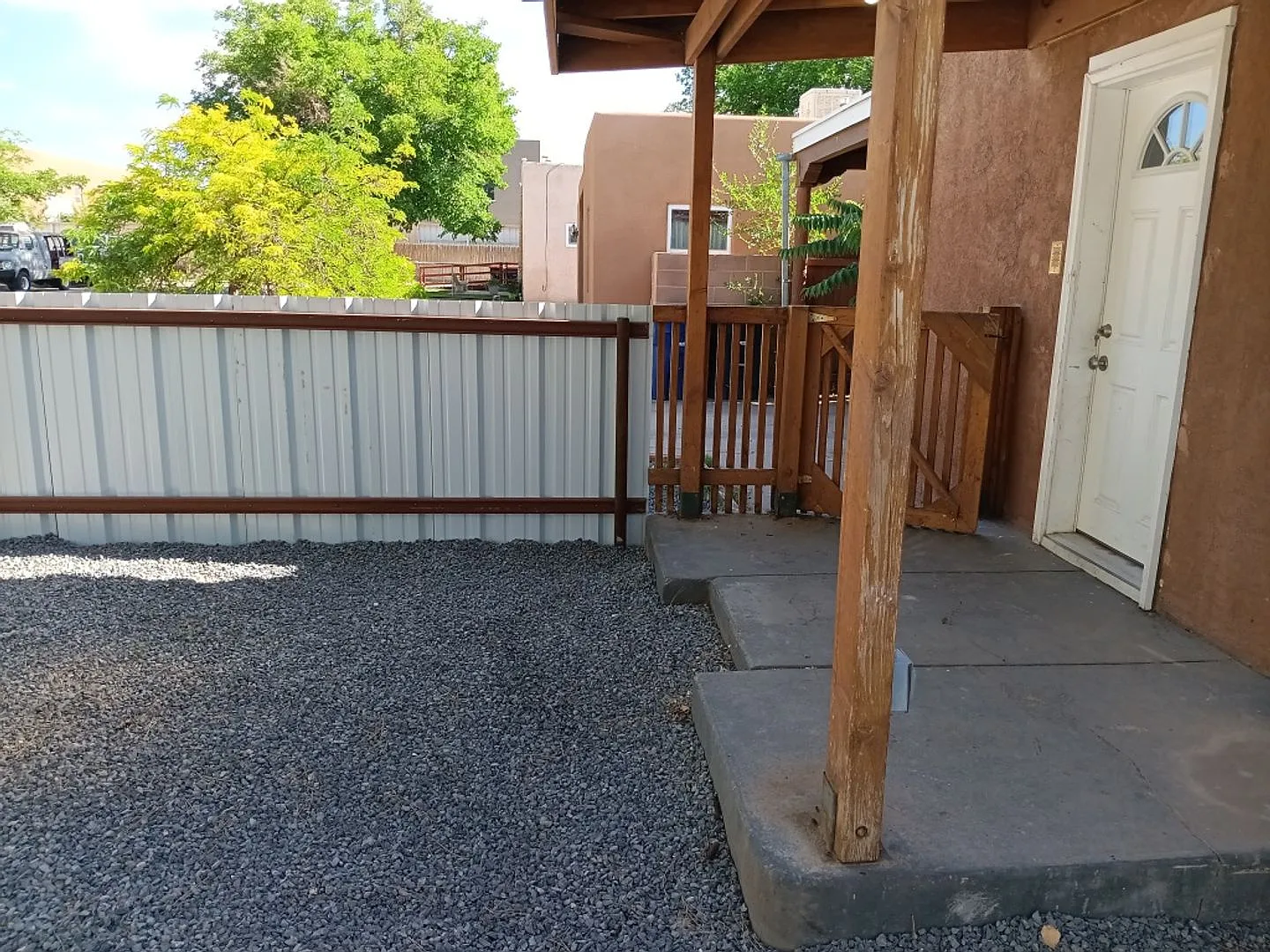 2-bedroom, 1-bathroom home located in the vibrant city of Albuquerque — Photo 3