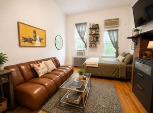 60 Diamond St #1R, Brooklyn, NY 11222