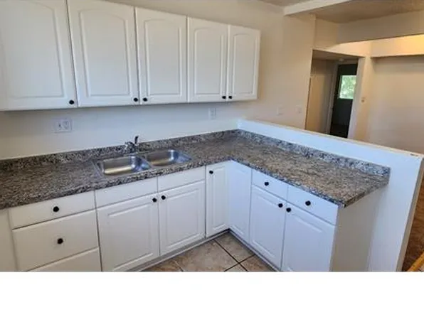 2950 S Western Ave APT 4, Los Angeles, CA 90018