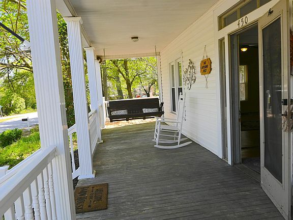 5th image of 450 Lewie St