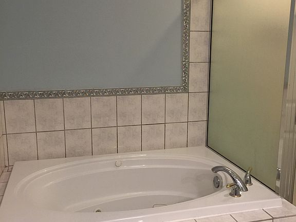 3rd image of 5939 Tchoupitoulas St