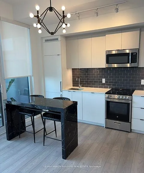 285 Dufferin St #1103 — Photo 3
