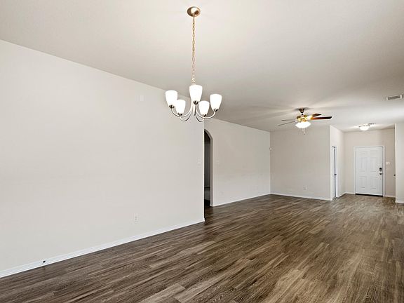 3rd image of 2418 Heritage Ct