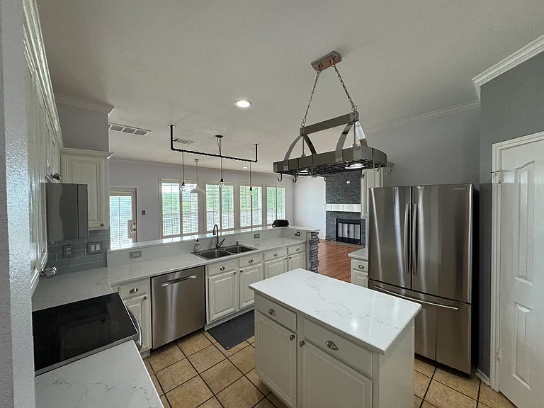 22407 Madison Park — Photo 13