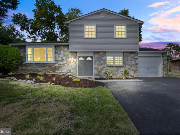 505 Barbara Cir, Fairless Hills, PA 19030