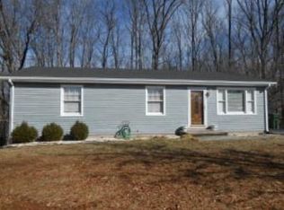 205 Suntree Dr, Goodview, VA 24095