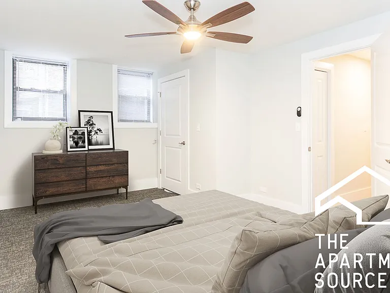 2922 W Logan Blvd #GDN — Photo 10