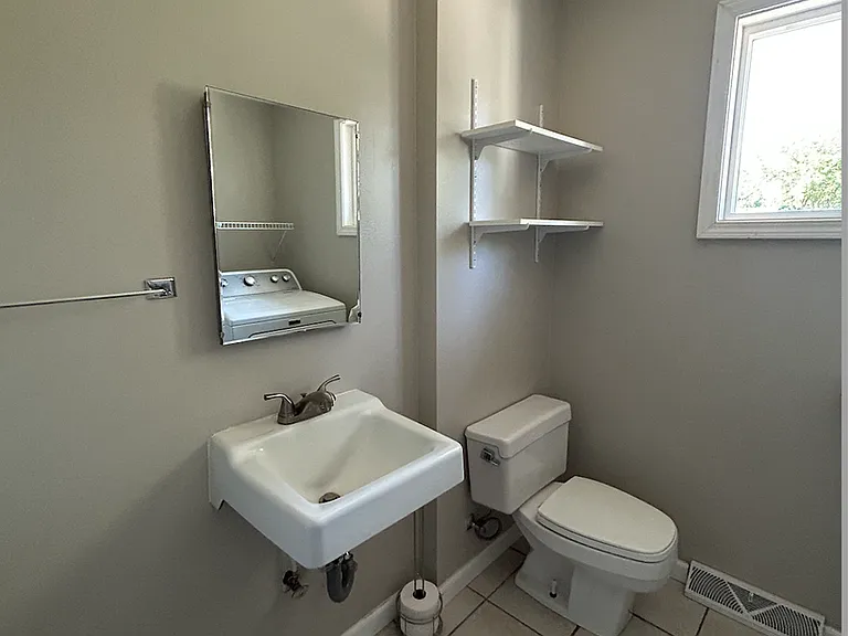 1816 Dixon Ave — Photo 11