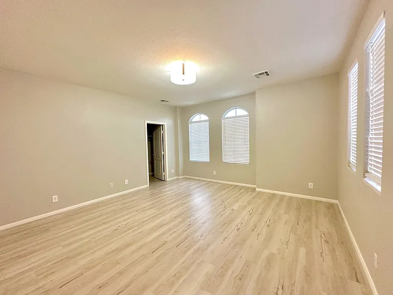 5007 Caprock Canyon Ave — Photo 13