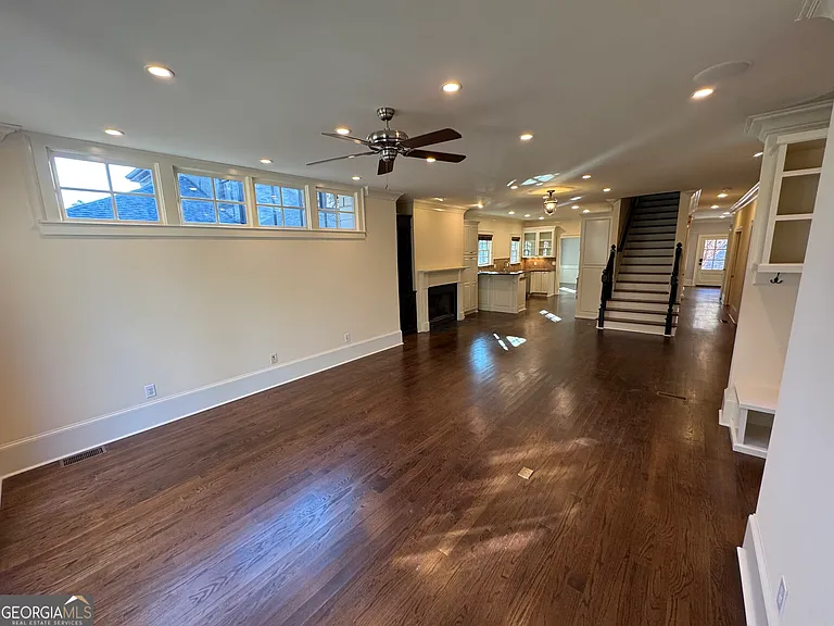 1092 McLynn Ave NE — Photo 18