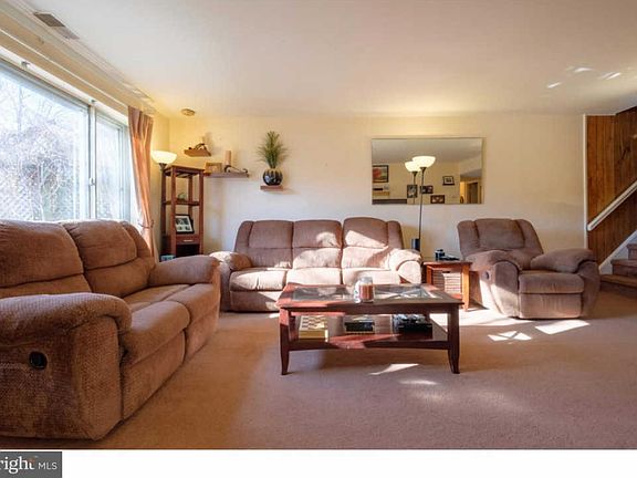 5th image of 118 Argyll Ct