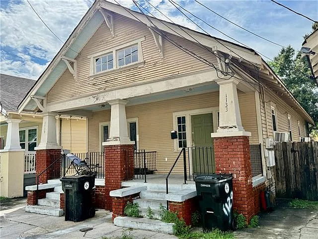 2 bed, 1.0 bath, 936 sqft, $1,250 — Photo 2