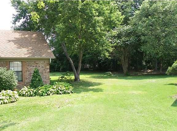 3rd image of 4740 Cedar Hills Dr
