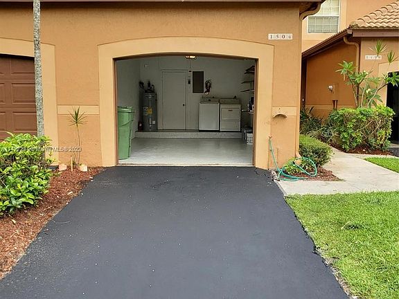 4th image of 1504 Veracruz Ln #2-4