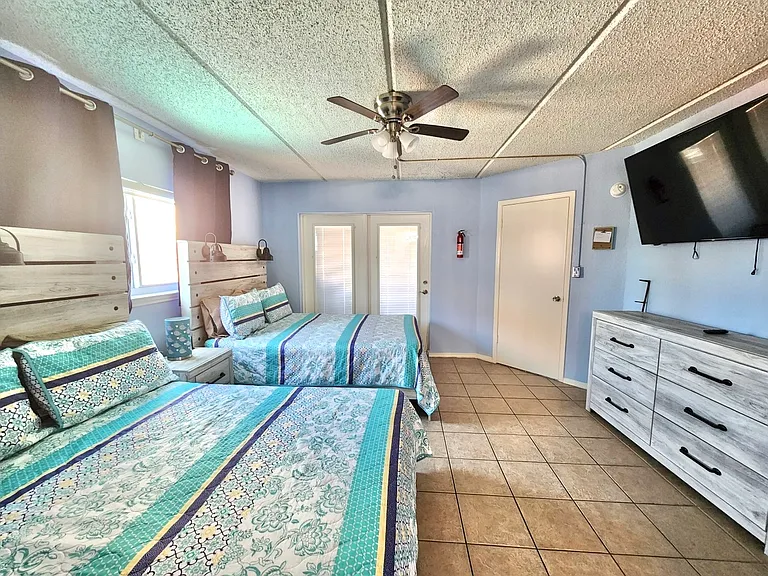 132 E Gardenia St #1 — Photo 9