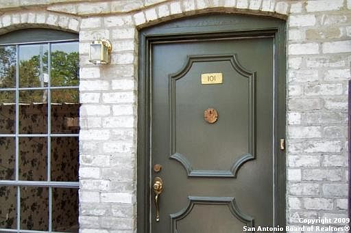 1st image of 1045 SHOOK AVE #101