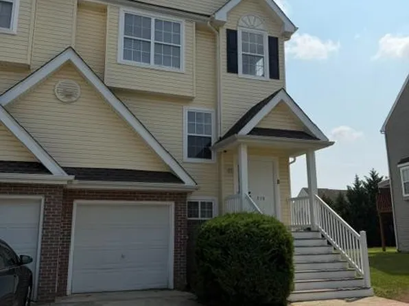 319 Paradee Dr, Dover, DE 19904