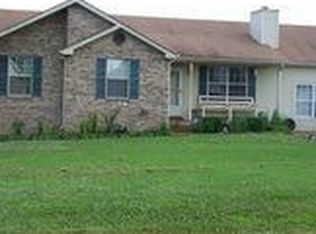 2029 Dogwood Ln, Greenbrier, TN 37073