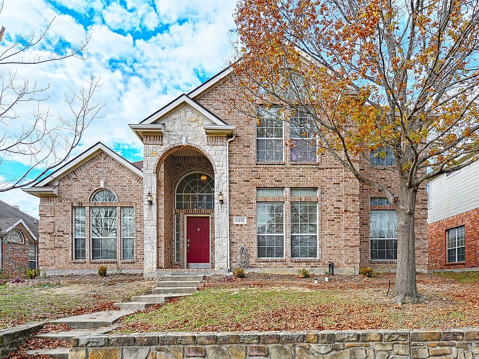1st image of 2221 River Canyon Ln