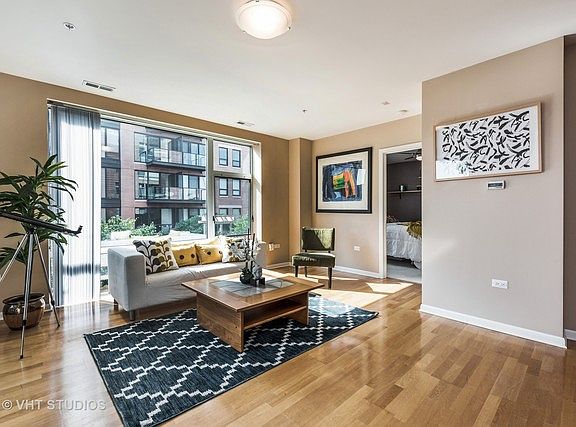 5th image of 1740 Oak Ave Unit 308