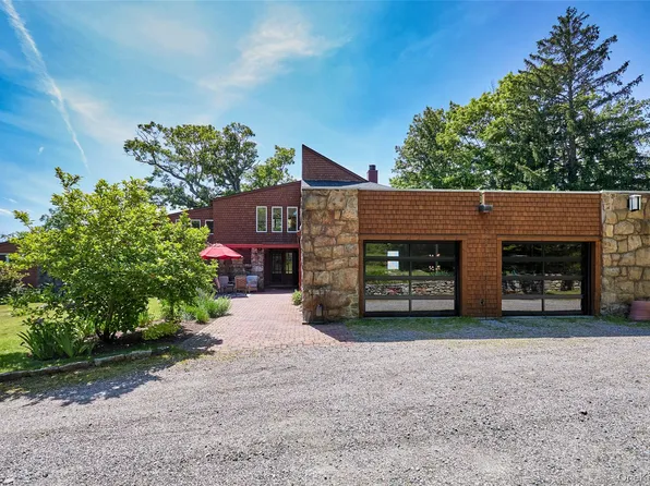 2 Cannon Hill Road, Tuxedo Park, NY 10987