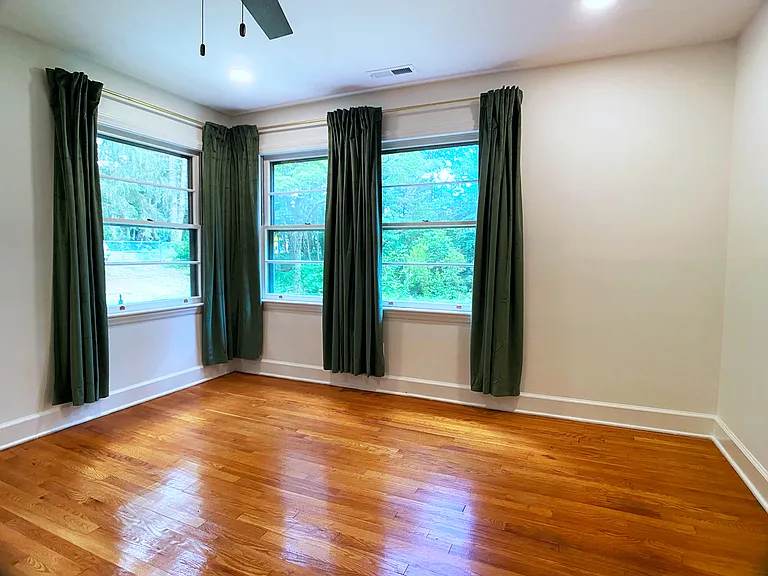 606 Fairview Rd — Photo 18