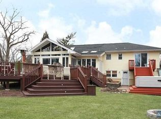 22 Sunnyridge Rd, Wayne, NJ 07470