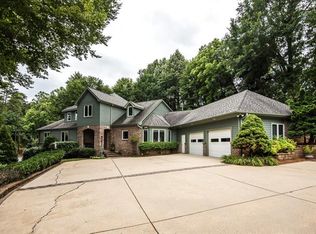 421 18th Avenue Ln NW, Hickory, NC 28601