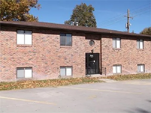 2604 N Webb Rd — Photo 1