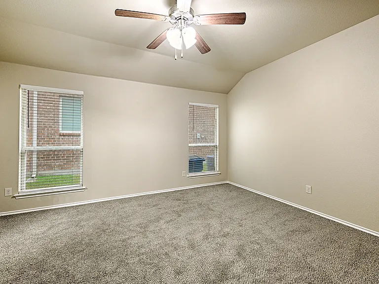 1213 Lambert Dr — Photo 21