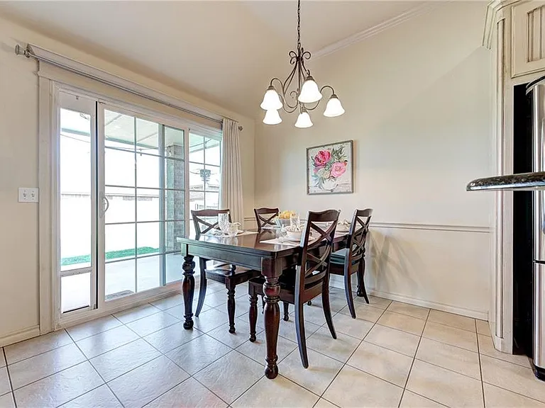 3009 Elmo Way — Photo 14