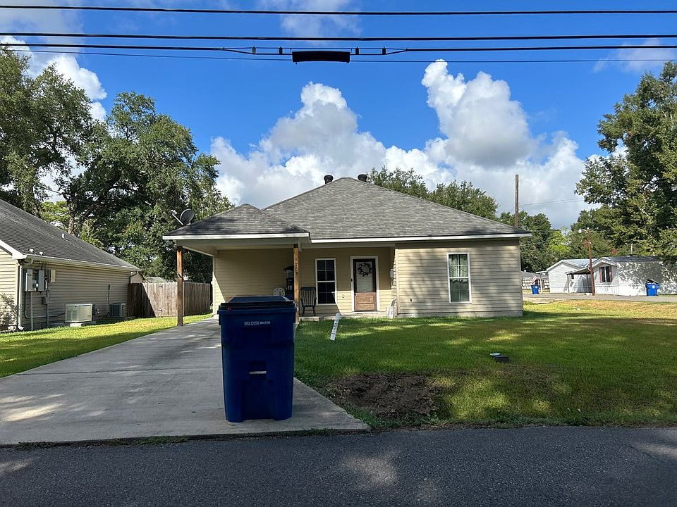 2nd image of 707 Margaret Ave