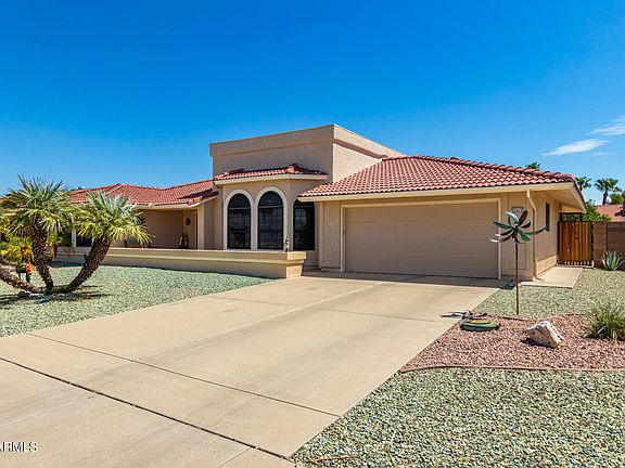3rd image of 21411 N PALM DESERT Drive