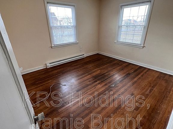 5th image of 1710 Watts Ln #1