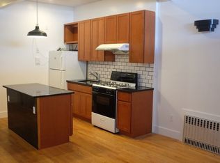 180 N 10th St APT 4F, Brooklyn, NY 11211